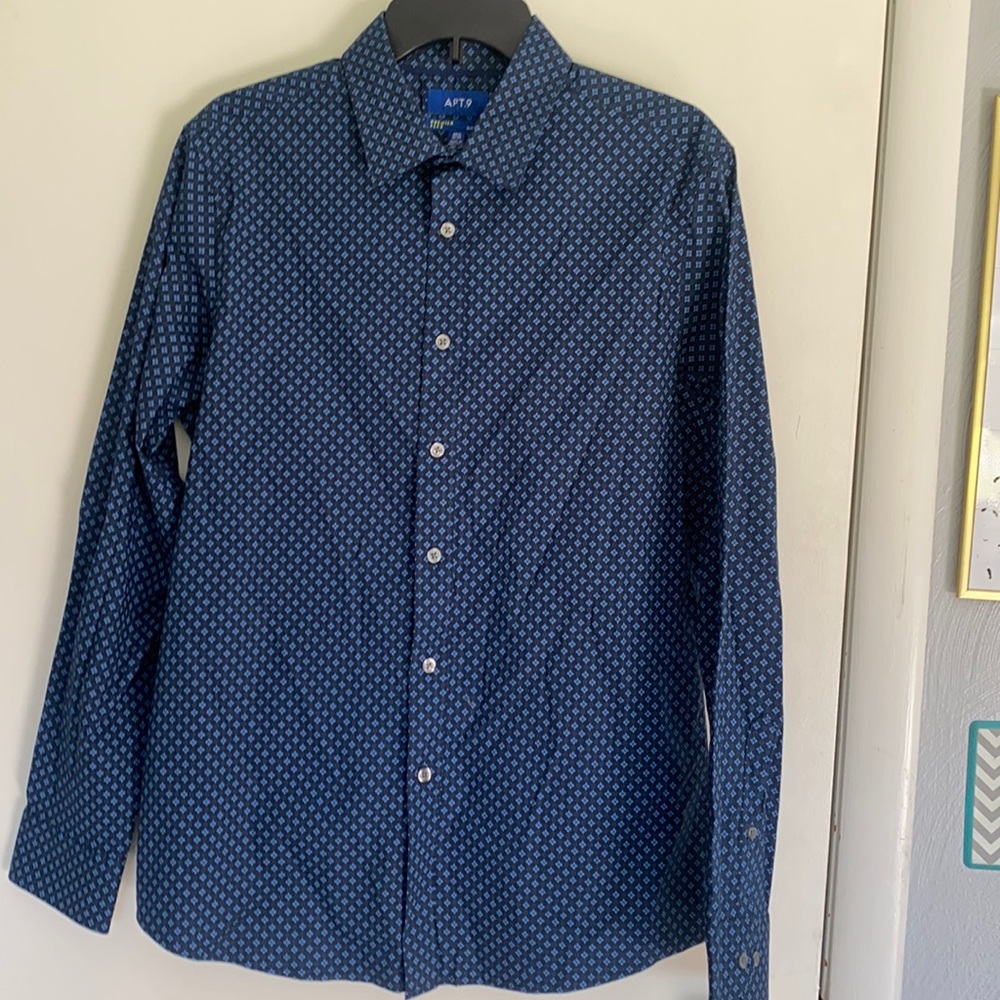 Black and blue pattern Apt. 9 dress shirt